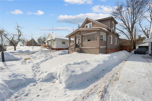 4248 Brookway Lane, Brooklyn, OH 44144