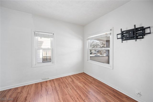 4248 Brookway Lane, Brooklyn, OH 44144