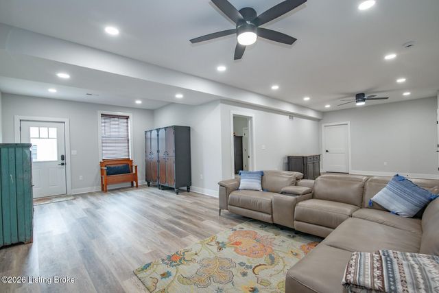 318 High Peak Pl, Elizabethtown, KY 42701