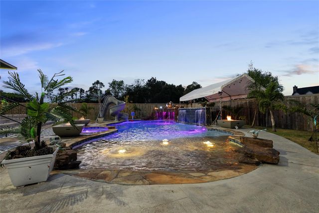 1259 County Road 147, Alvin, TX 77511