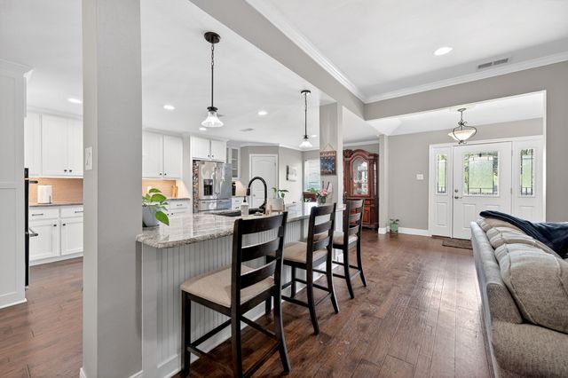 102 Royal Oaks Drive, Greenville, TX 75402