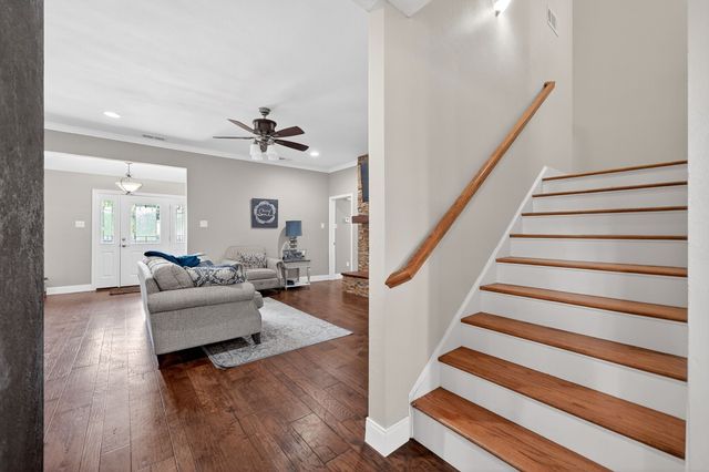 102 Royal Oaks Drive, Greenville, TX 75402