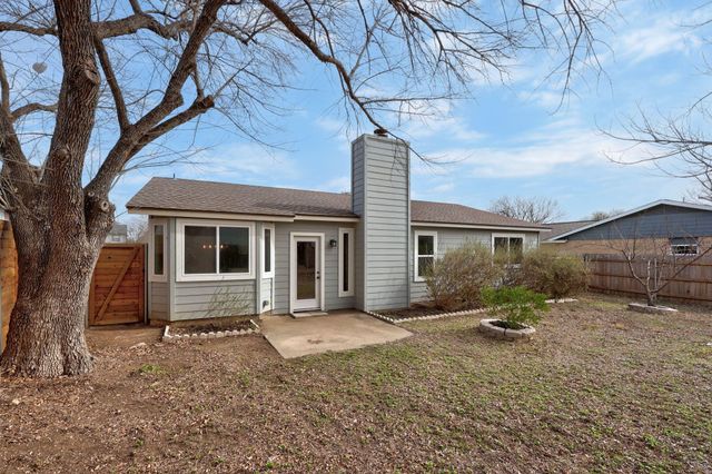 1907 Dauphine CV, Austin, TX 78727