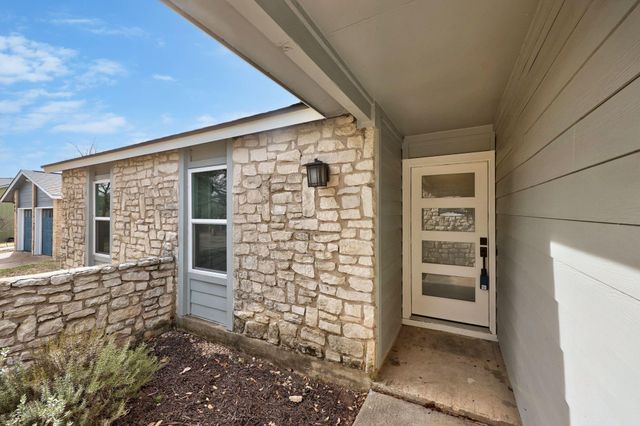 1907 Dauphine CV, Austin, TX 78727