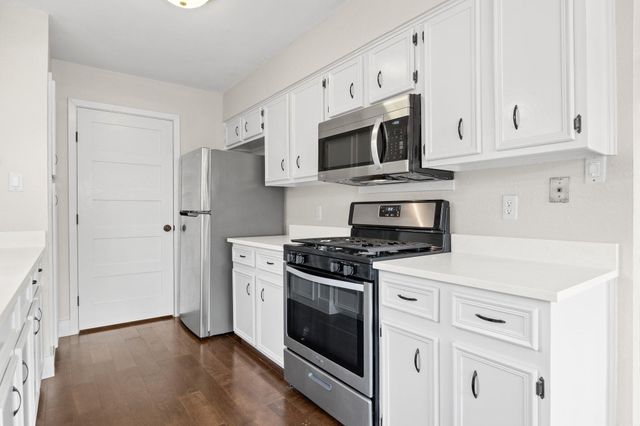 1907 Dauphine CV, Austin, TX 78727