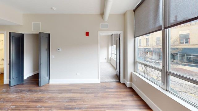 40 DuPage Court 203, Elgin, IL 60120