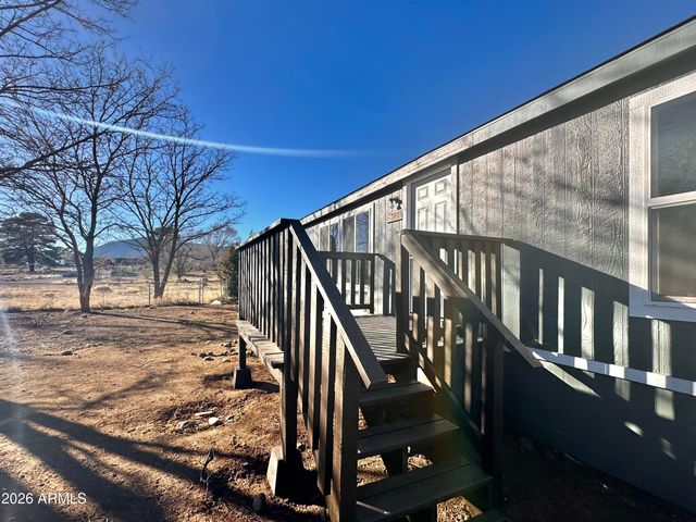 7615 E Creekside Drive, Flagstaff, AZ 86004