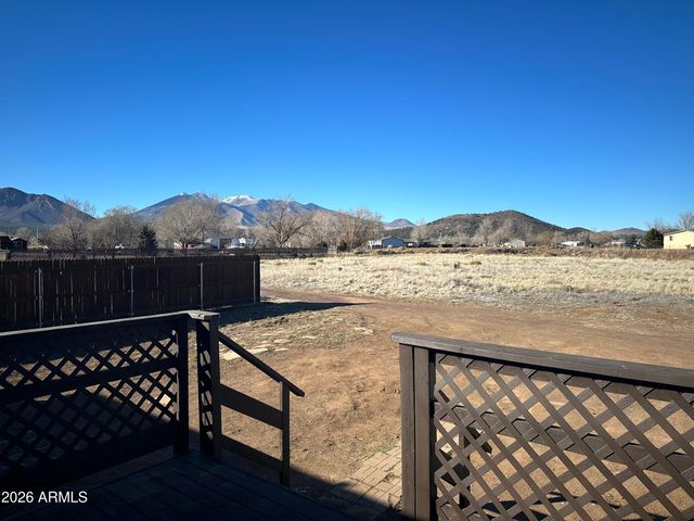 7615 E Creekside Drive, Flagstaff, AZ 86004