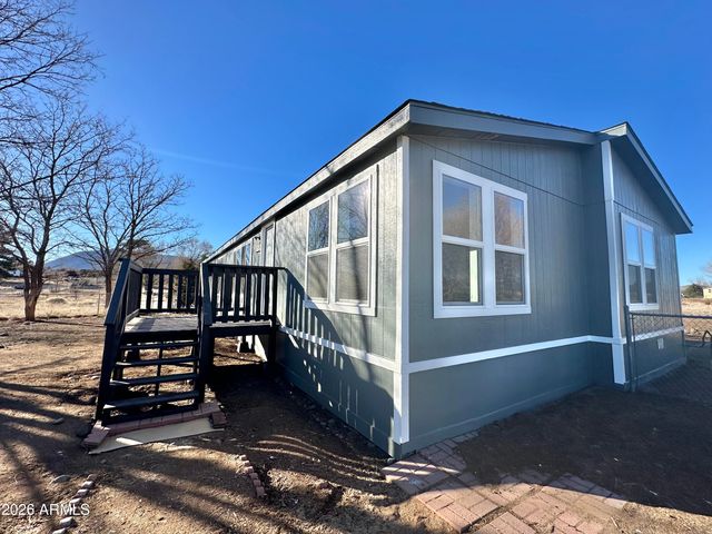 7615 E Creekside Drive, Flagstaff, AZ 86004