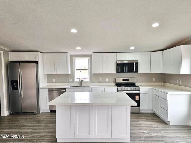 7615 E Creekside Drive, Flagstaff, AZ 86004