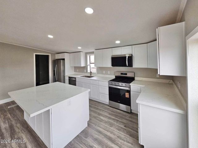 7615 E Creekside Drive, Flagstaff, AZ 86004