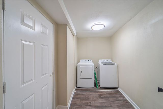 2336 E 13th Street, Des Moines, IA 50316