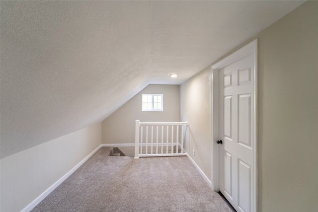 2336 E 13th Street, Des Moines, IA 50316