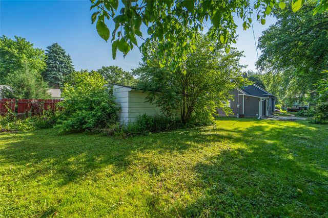 2336 E 13th Street, Des Moines, IA 50316