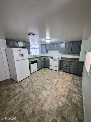 414 Pecos Way, Las Vegas, NV 89121