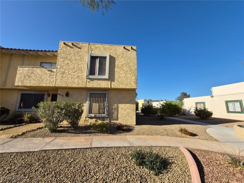 414 Pecos Way, Las Vegas, NV 89121