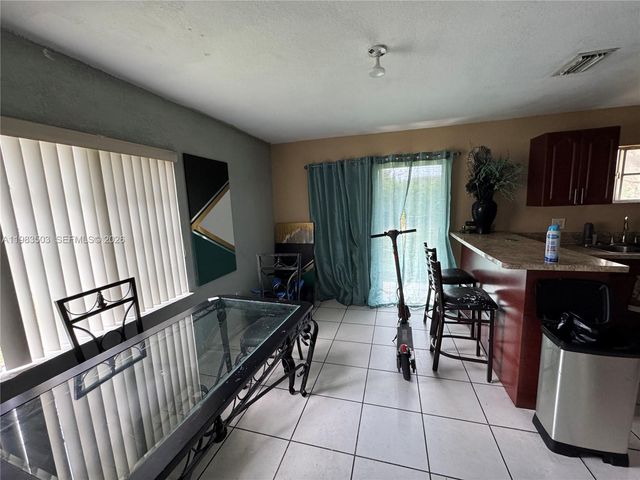 1320 NW 7th Ct, Florida City, FL 33034