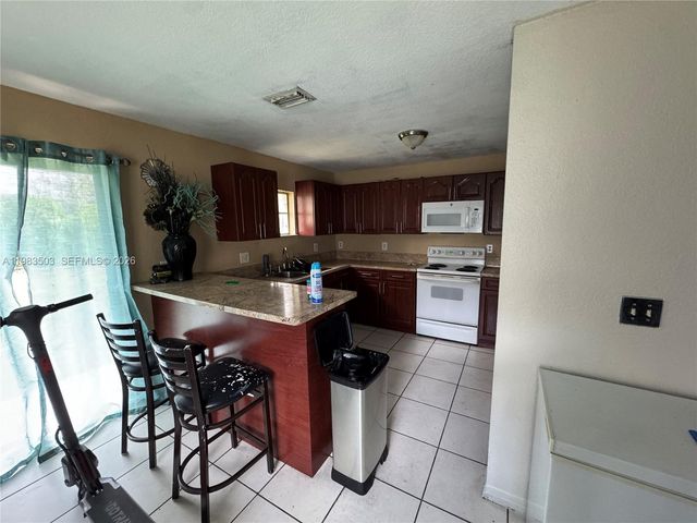 1320 NW 7th Ct, Florida City, FL 33034