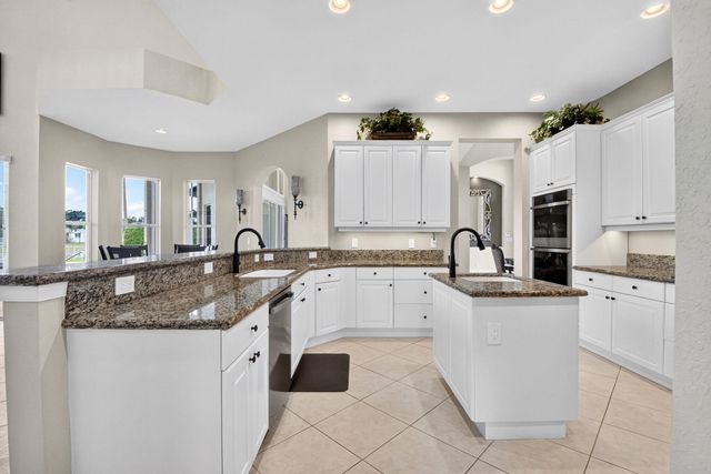 11554 Knightsbridge Place, Wellington, FL 33449
