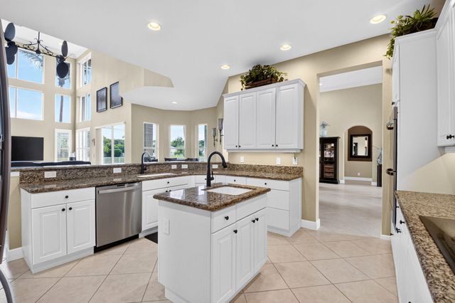11554 Knightsbridge Place, Wellington, FL 33449