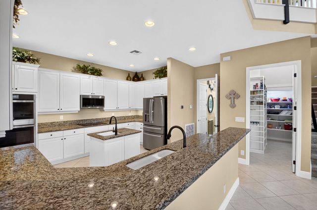 11554 Knightsbridge Place, Wellington, FL 33449