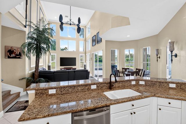 11554 Knightsbridge Place, Wellington, FL 33449