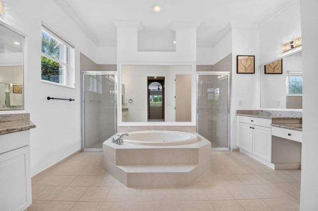11554 Knightsbridge Place, Wellington, FL 33449