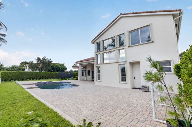 11554 Knightsbridge Place, Wellington, FL 33449