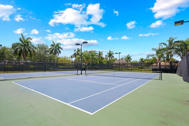 11554 Knightsbridge Place, Wellington, FL 33449