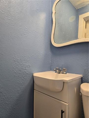 5836 Michigan Avenue, Kansas City, MO 64130