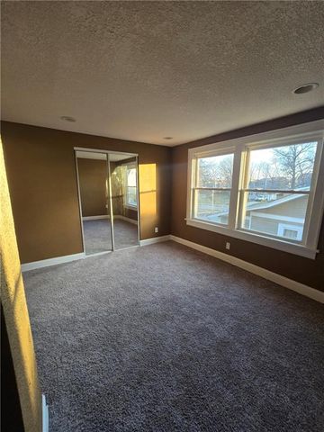 5836 Michigan Avenue, Kansas City, MO 64130