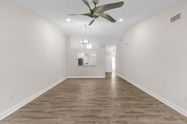 9760 Summerbrook Terrace A, Boynton Beach, FL 33437