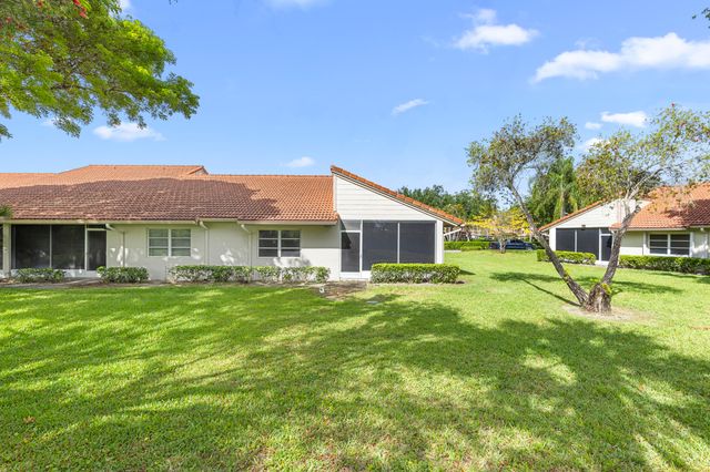 9760 Summerbrook Terrace A, Boynton Beach, FL 33437