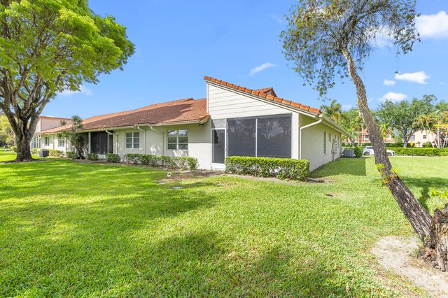 9760 Summerbrook Terrace A, Boynton Beach, FL 33437
