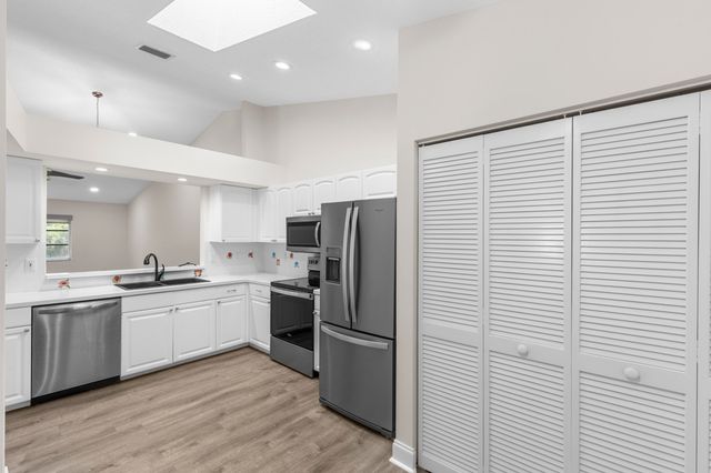9760 Summerbrook Terrace A, Boynton Beach, FL 33437