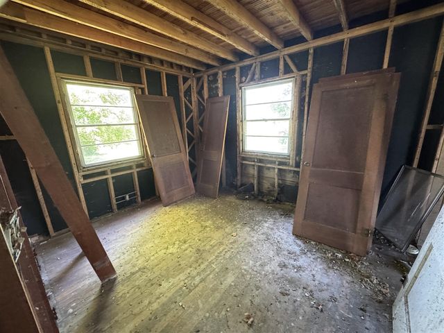 16121 Three Oaks Road, Three Oaks, MI 49128