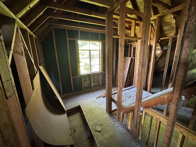 16121 Three Oaks Road, Three Oaks, MI 49128