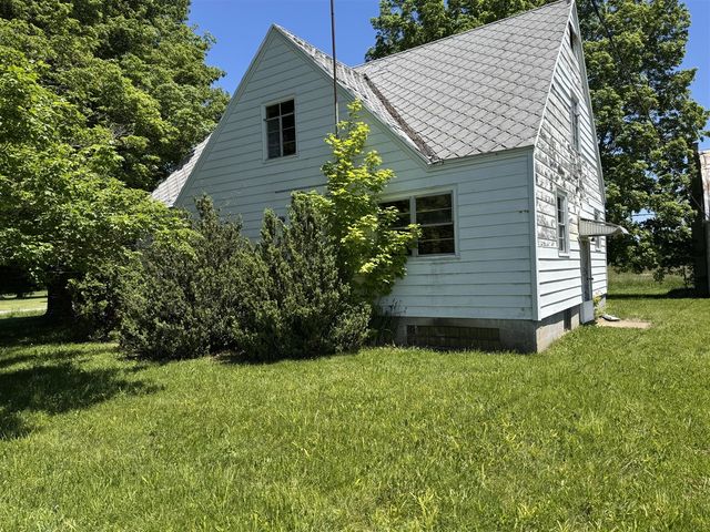 16121 Three Oaks Road, Three Oaks, MI 49128