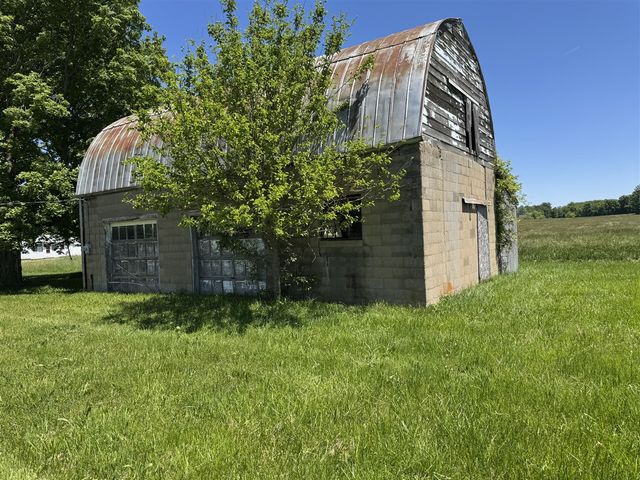 16121 Three Oaks Road, Three Oaks, MI 49128