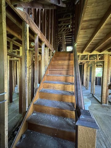 16121 Three Oaks Road, Three Oaks, MI 49128