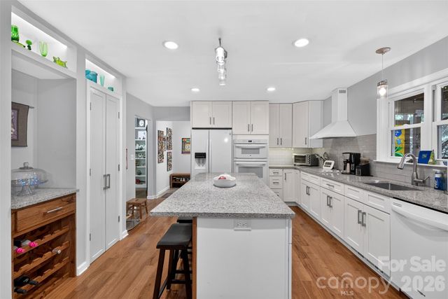 42 Timothy Lane, Candler, NC 28715