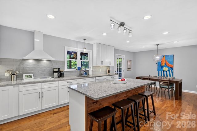 42 Timothy Lane, Candler, NC 28715