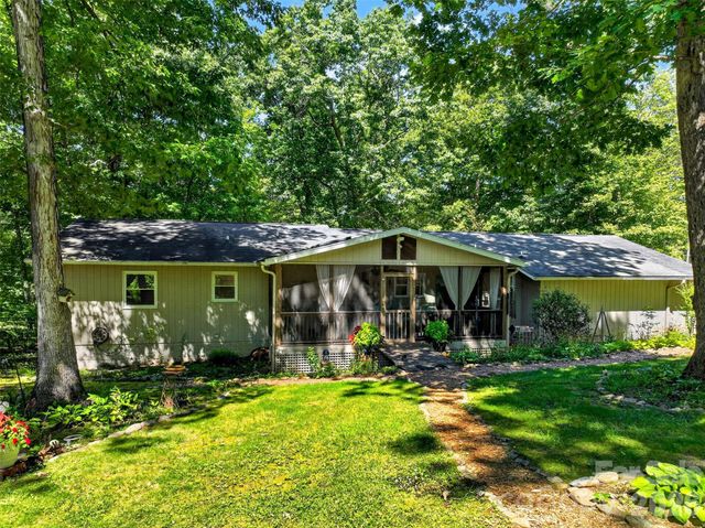 42 Timothy Lane, Candler, NC 28715