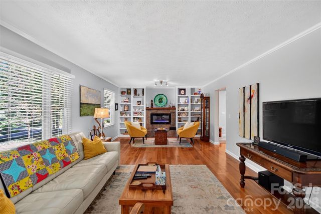 42 Timothy Lane, Candler, NC 28715