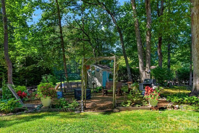 42 Timothy Lane, Candler, NC 28715