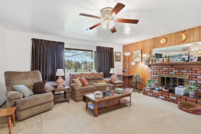 311 S ARCADIA Ave, Deer Park, WA 99006