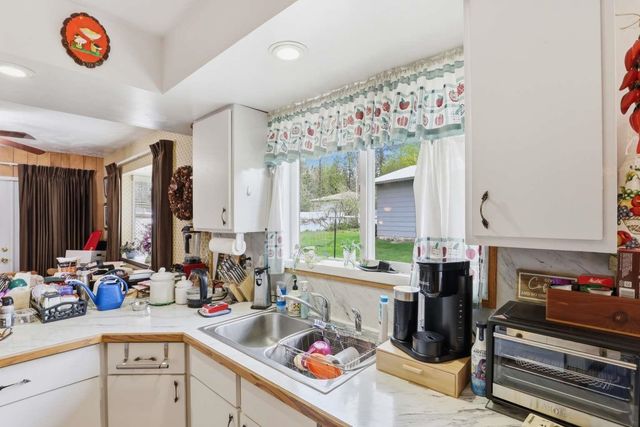 311 S ARCADIA Ave, Deer Park, WA 99006