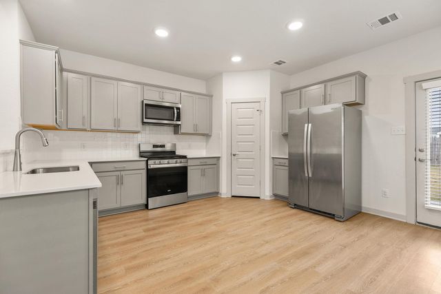 117 New Hampton WAY, San Marcos, TX 78666