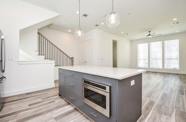 11119 Savannah Woods Lane, Houston, TX 77043