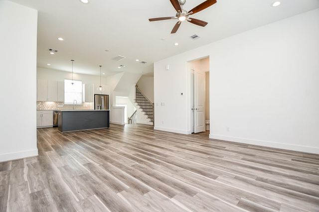 11119 Savannah Woods Lane, Houston, TX 77043